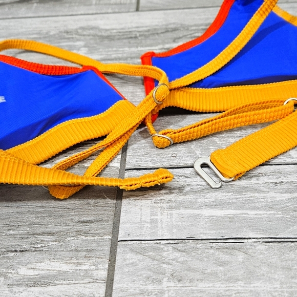 NWOT ONEONE "Jenna" Top & "Jesse" Bottom Cayman Colorblock 2-Piece Bikini - Picture 9 of 13